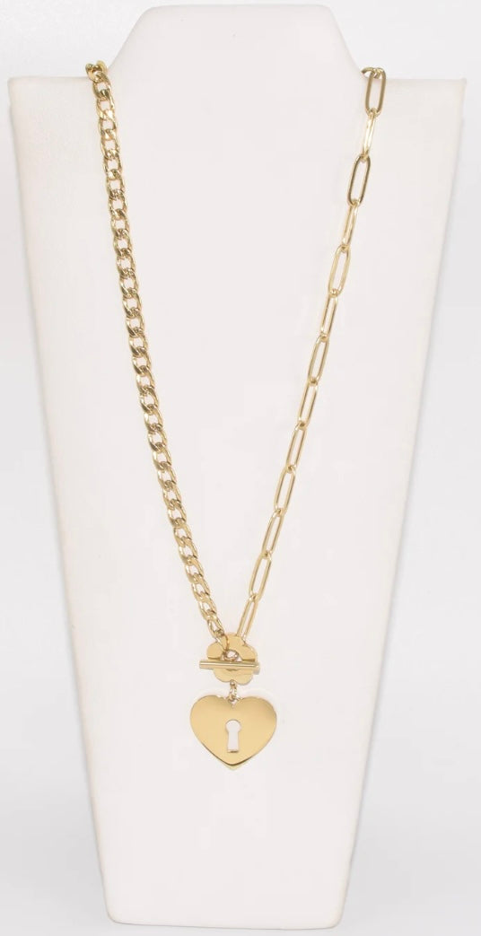 GD HEART LOOK NECKLACE (17 inch)