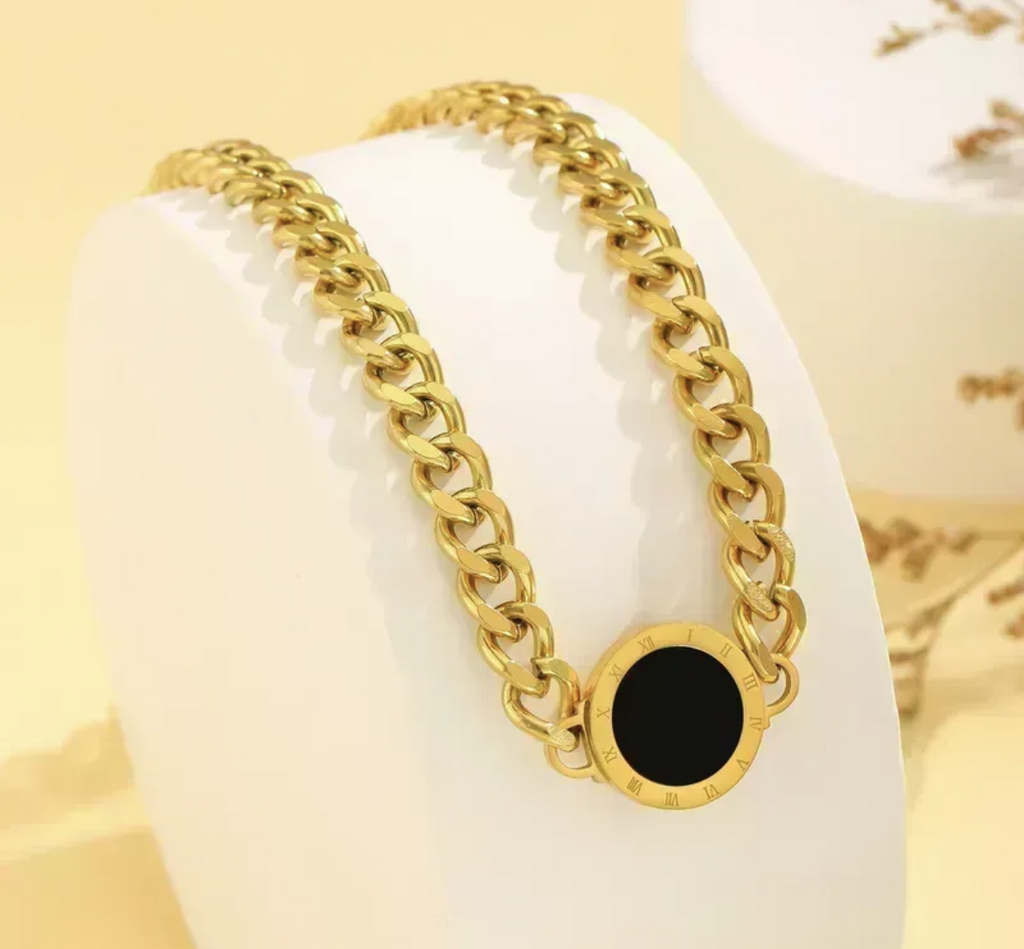 Elegant Chain (Gold or Silver)