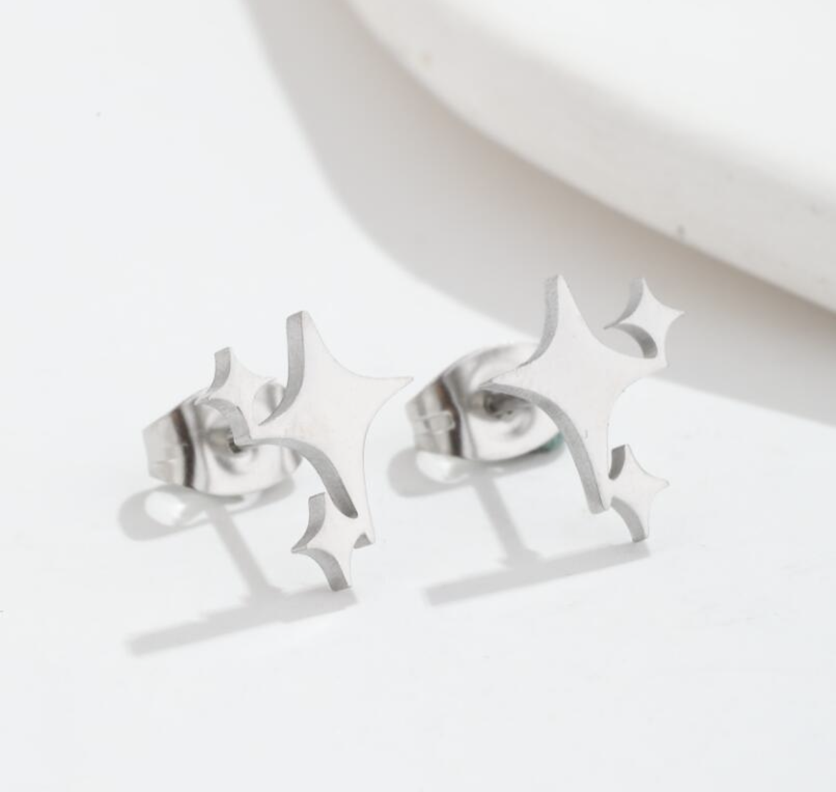 STAR EARRINGS