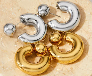 561gsc earrings
