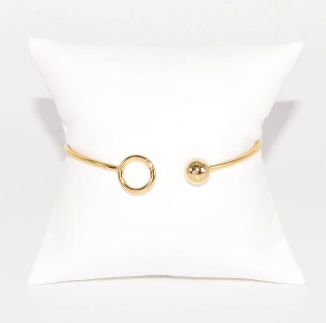 GD CICLE AND BALL BANGLE