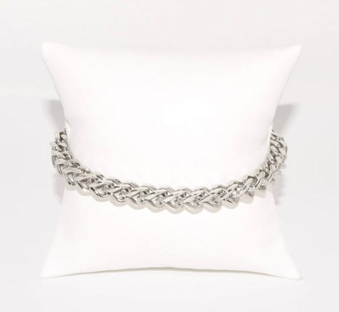 SLV FOX TAIL BRACELET (8 inch)